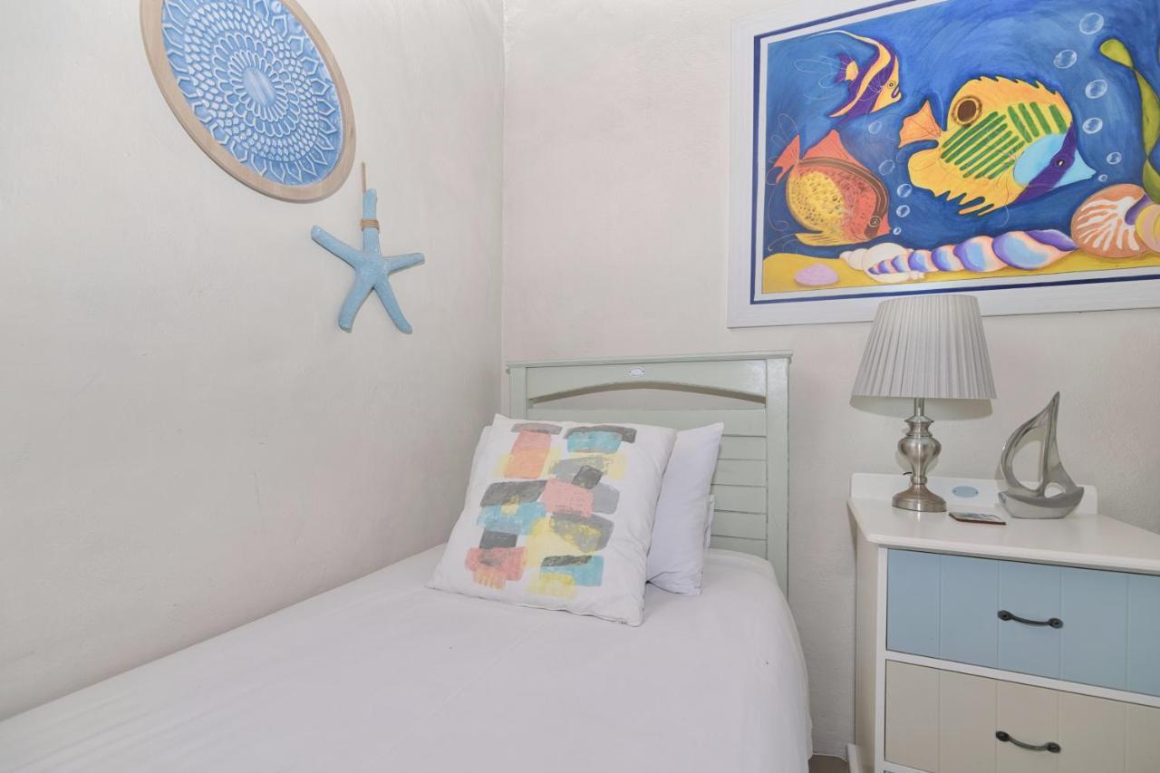 Zuidste Huisie Fisherman'S Cottage Струисбай Екстериор снимка