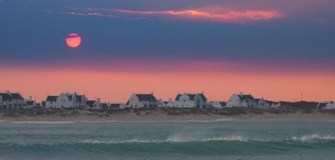 Zuidste Huisie Fisherman'S Cottage Струисбай Екстериор снимка